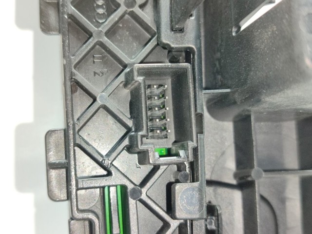 8T0919609F Unidad de control multimedia  en stock Sabadell