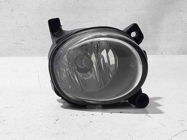 VAG 8T0941700 Faro antiniebla derecho  en stock Salamanca