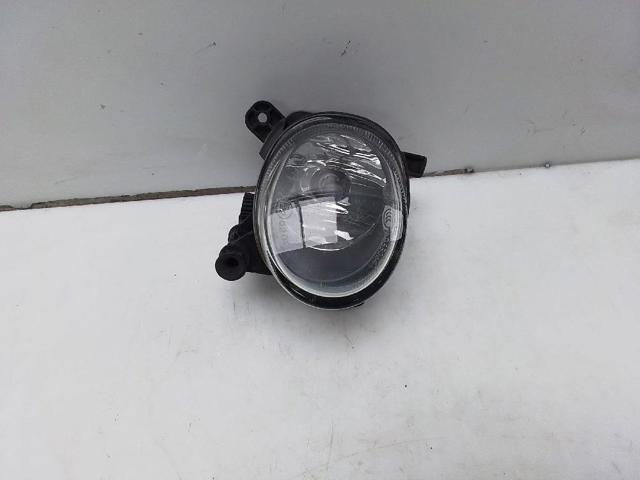 8T0941700 VAG Faro antiniebla derecho  comprar en Oviedo