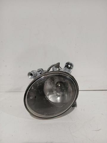 VAG 8T0941700M Faro antiniebla derecho  en stock Terrassa