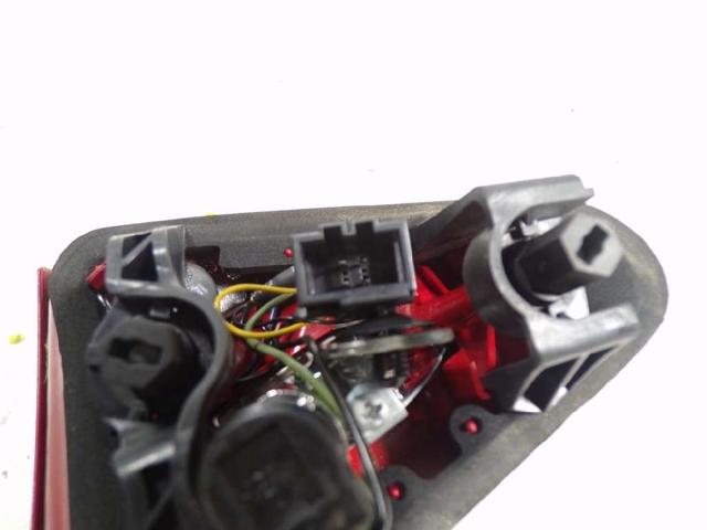 8T0945093A Piloto trasero interior izquierdo  en stock Granada