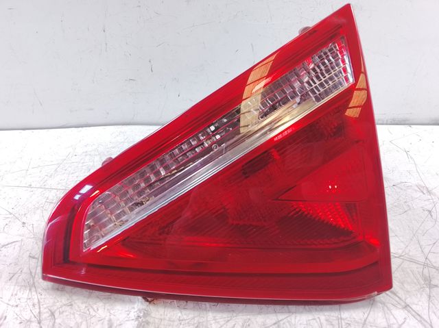 8T0945094 VAG Piloto trasero interior derecho  disponible Alicante