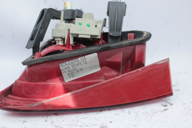 8T0945094 VAG Piloto trasero interior derecho  comprar en Lleida