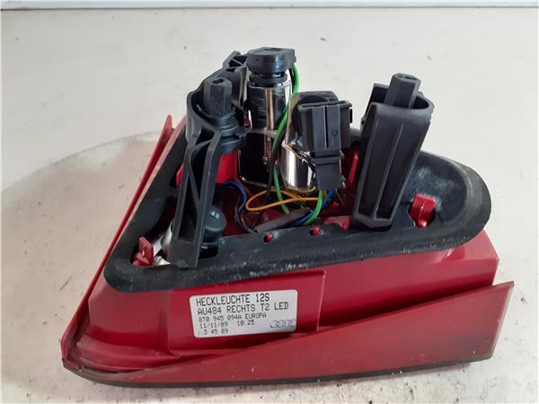 8T0945094A VAG Piloto trasero interior derecho  en stock Córdoba