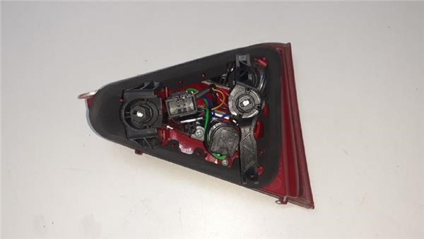 8T0945094A VAG Piloto trasero interior derecho  disponible Vigo