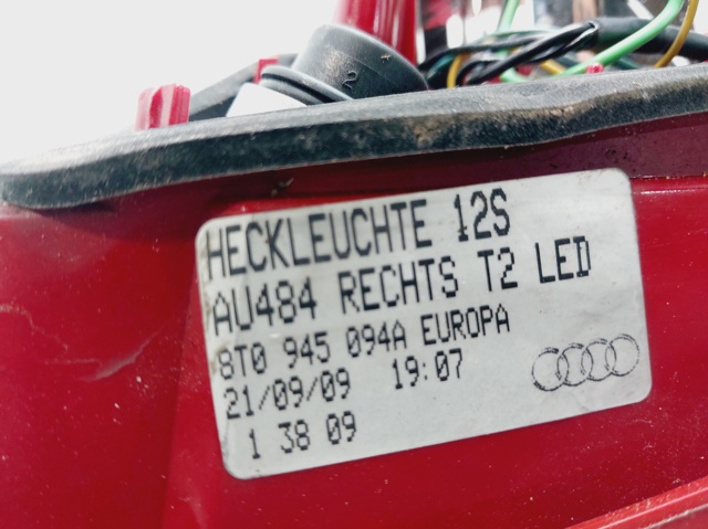 8T0945094A Piloto trasero interior derecho comprar Almería