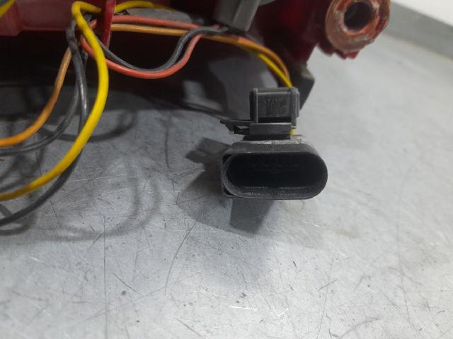 VAG 8T0945096 Piloto trasero exterior derecho comprar Pamplona