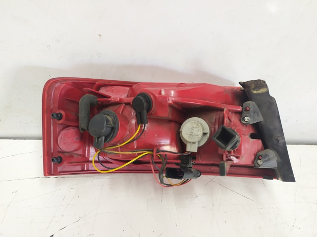 VAG 8T0945096 Piloto trasero exterior derecho comprar Pamplona