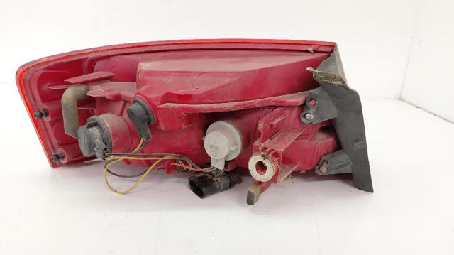 8T0945096 Piloto trasero exterior derecho comprar Sevilla