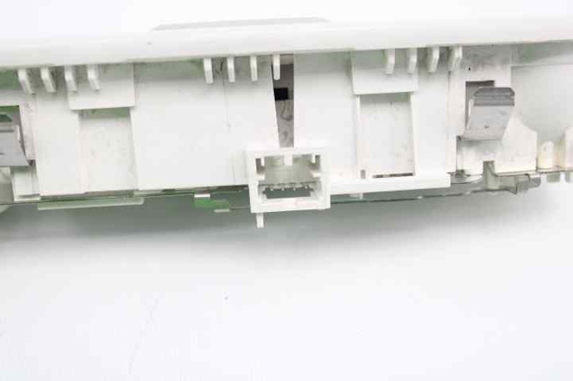 8T0947111 VAG Luz interior trasera comprar Bilbao