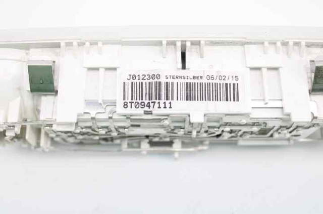 8T0947111 Luz interior trasera  disponible Burgos