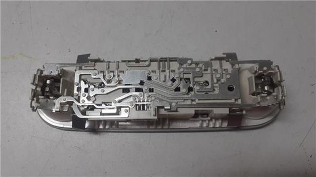 8T0947111 VAG Luz interior trasera  en stock Gandía