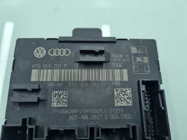VAG 8T0959793P Unidad de confort de la puerta delantera  en stock Valencia