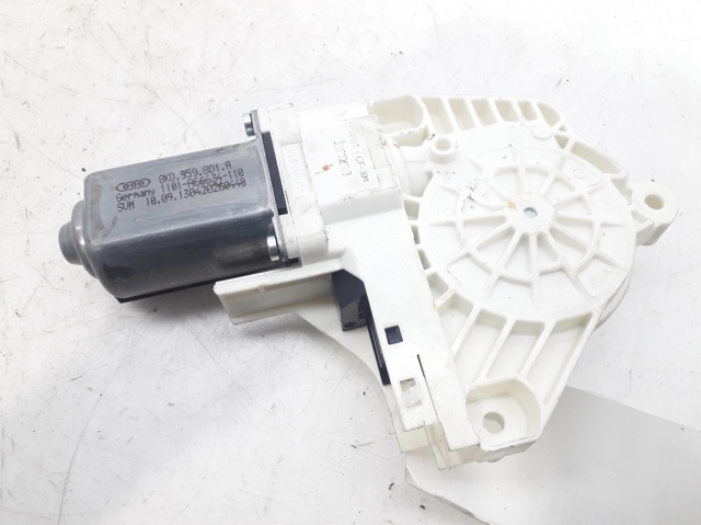 VAG 8T0959801B Motor del elevalunas eléctrico  en stock Salamanca