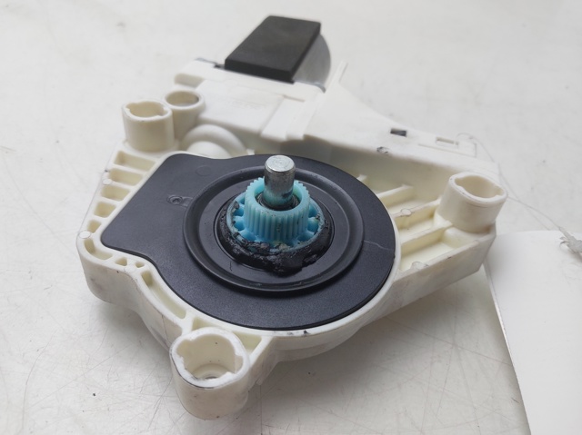 8T0959801B Motor del elevalunas eléctrico comprar Sevilla