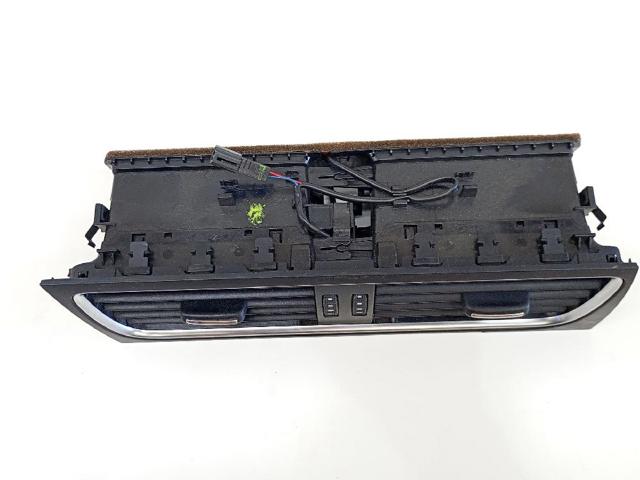8T1820951C Rejilla de ventilación de salpicadero  en stock Sabadell