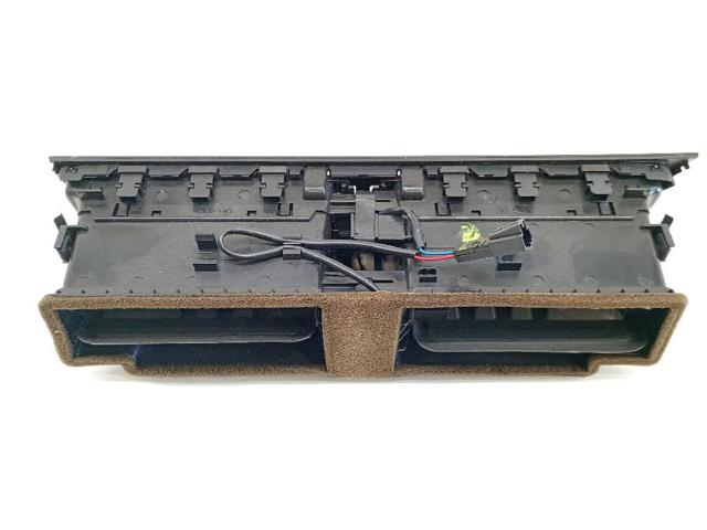 8T1820951C Rejilla de ventilación de salpicadero  en stock Sabadell