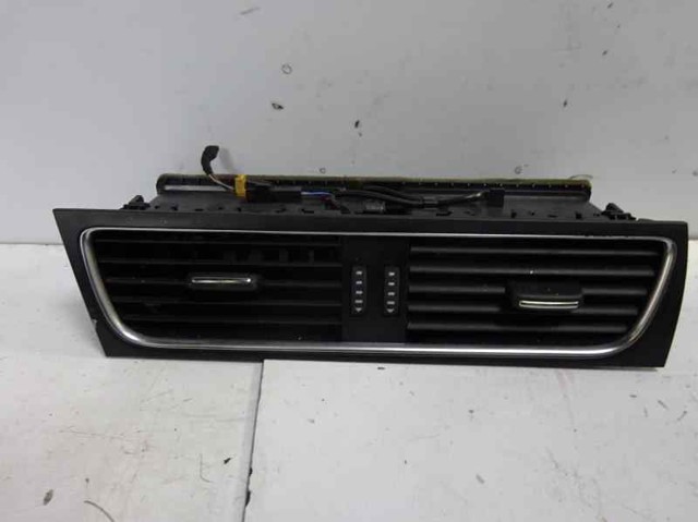 8T1820951C Rejilla de ventilación de salpicadero  en stock Sabadell