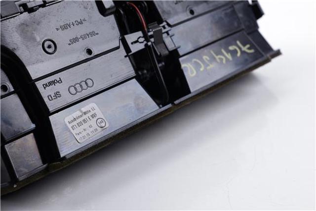 VAG 8T1820951E Rejilla de ventilación de salpicadero  en stock Terrassa