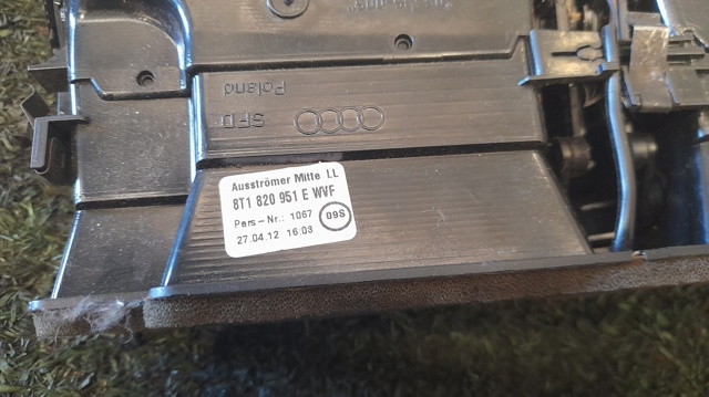 VAG 8T1820951E Rejilla de ventilación de salpicadero comprar Tarragona
