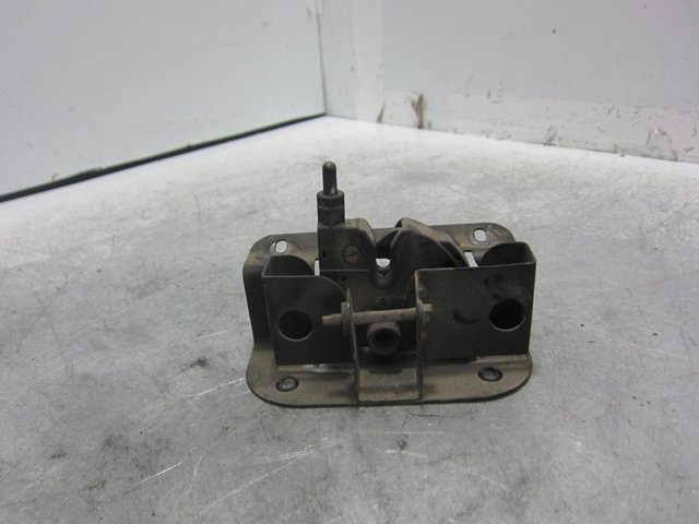 FORD 8T1A16700AA Cerradura de capó  en stock Terrassa