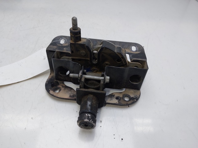 8T1A16700AA Ford