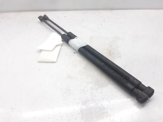 8T8827552B VAG/Audi