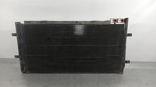 VAG 8U0260401C Condensador de aire acondicionado  disponible Valladolid