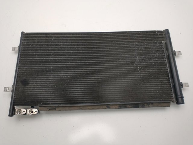 VAG 8U0260401C Condensador aire acondicionado  en stock Terrassa