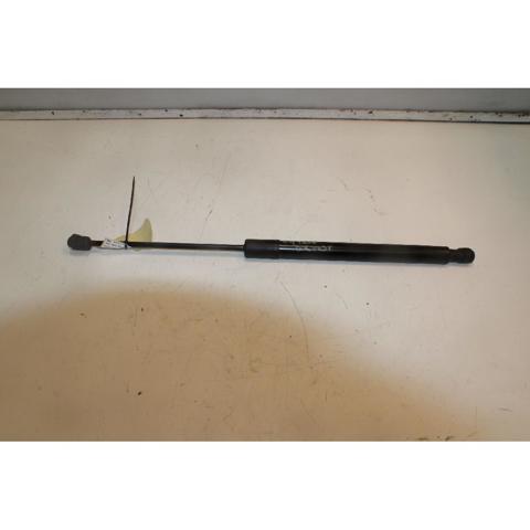 VAG 8U0827552A Amortiguador maletero  en stock Terrassa