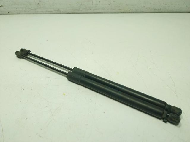 VAG 8U0827552A Amortiguador maletero  en stock Salamanca