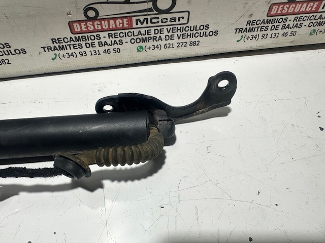 8U0827851 Amortiguador de la tapa del maletero  comprar en Reus