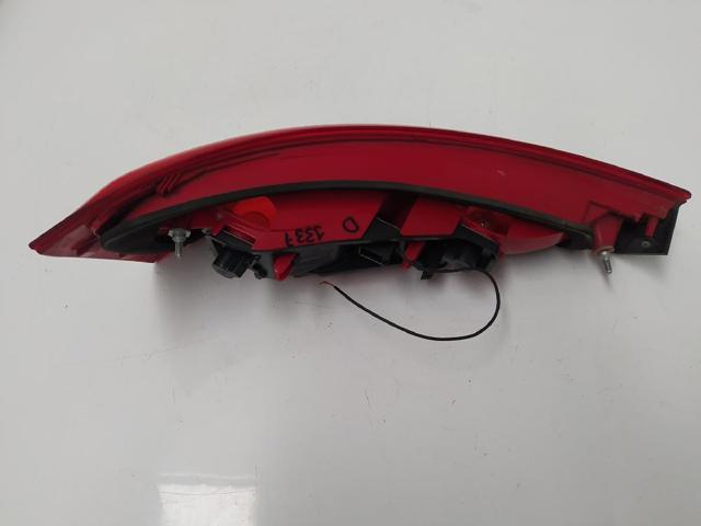 8U0945094 Piloto trasero derecho  en stock Sabadell