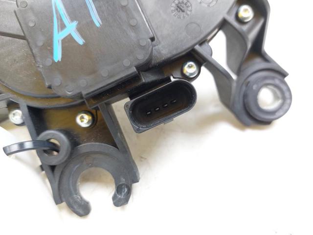 8U0955711A Motor del limpiaparabrisas trasero  disponible Utrera