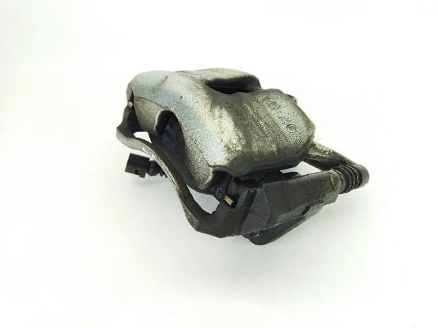 VAG 8V0615124 Pinza de freno delantera derecha  disponible Lugo