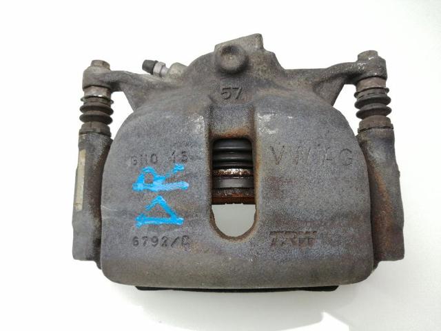 8V0615124 Pinza de freno delantera derecha  en stock Sabadell