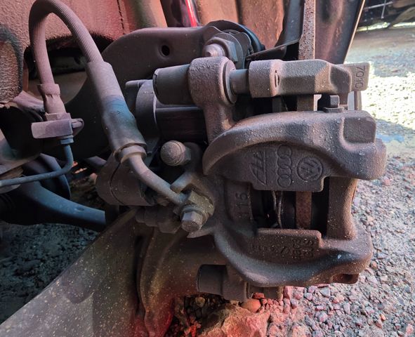8V0615423 VAG Pinza de freno trasera izquierda  en stock Gandía