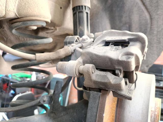 8V0615423D VAG Pinza de freno trasera izquierda  comprar en Jaén