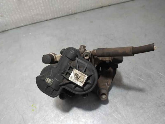 VAG 8V0615423D Pinza de freno trasera izquierda comprar Tarragona
