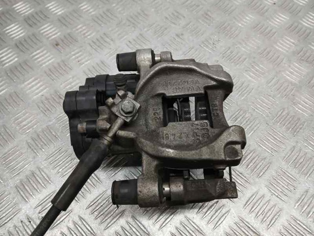 VAG 8V0615423D Pinza de freno trasera izquierda  disponible Lugo