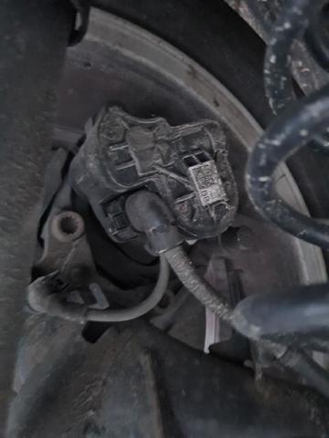 8V0615423D Pinza de freno trasera izquierda  en stock Granada