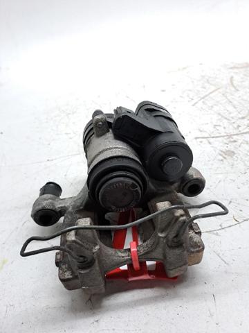 VAG 8V0615424 Pinza de freno trasera derecha  en stock Salamanca