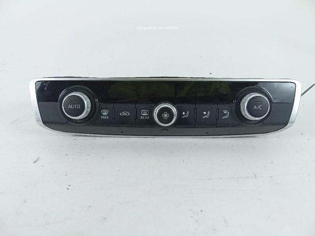 VAG 8V0820043C Unidad de control aire acondicionado  en stock Terrassa