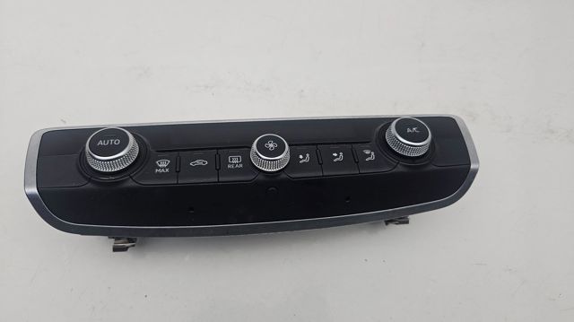 8V0820043C VAG