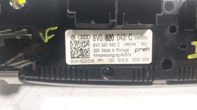 VAG 8V0820043C Unidad de control aire acondicionado  en stock Terrassa