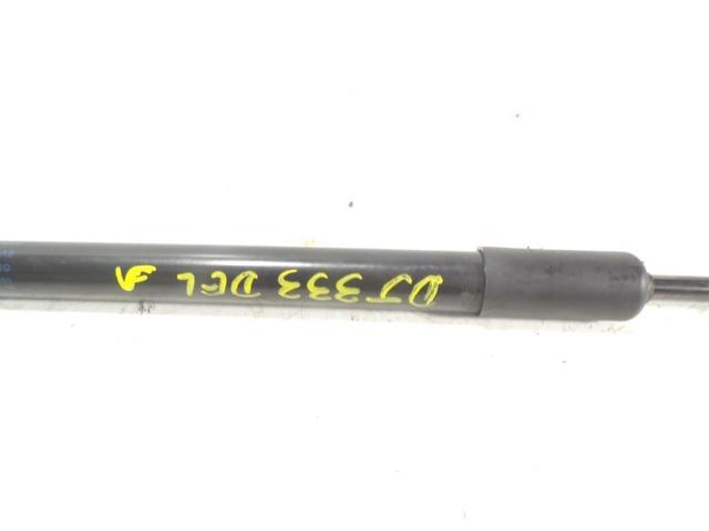 VAG 8V0823359 Amortiguador de capó  en stock Valencia