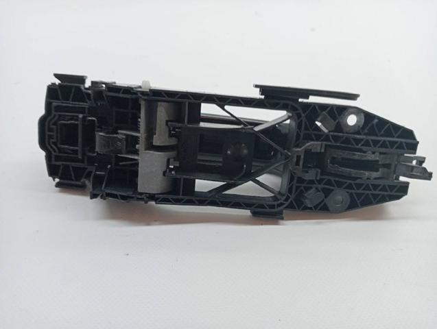 8V0837206A Manija exterior derecha delantera/trasera de puerta  disponible Utrera