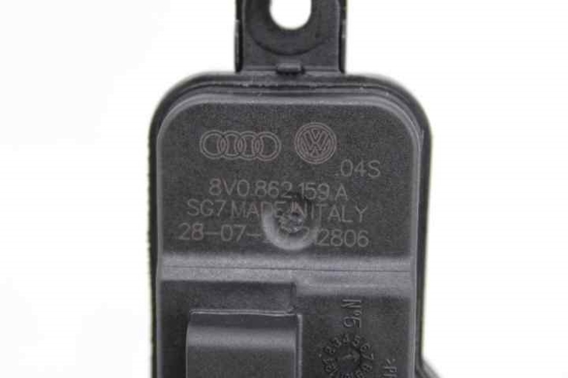 8V0862159A VAG Motor tapa combustible  en stock Córdoba