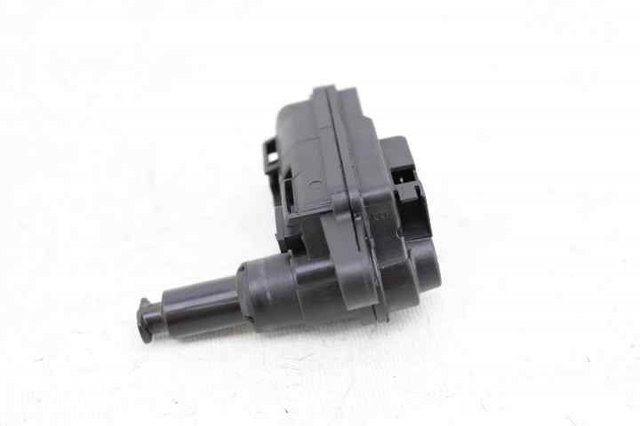 8V0862159A Motor de apertura de tapa de combustible  disponible Utrera