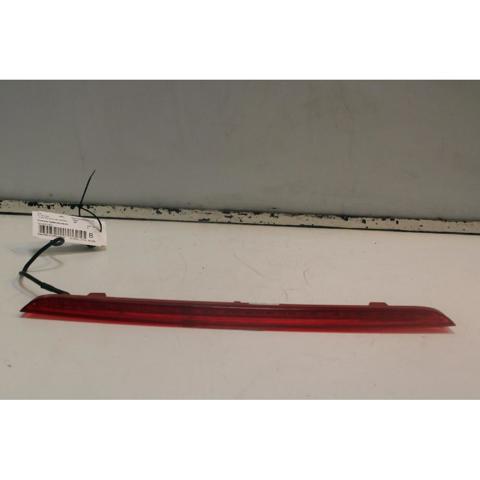 VAG 8V0945097B Tercera luz de freno  en stock Terrassa